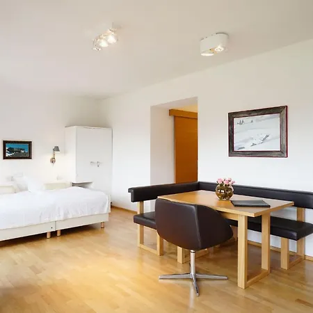 Berghof 3* Ζέεφελντ