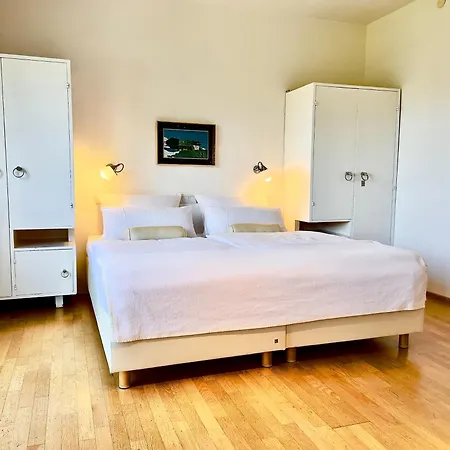 Отель Berghof 3*
