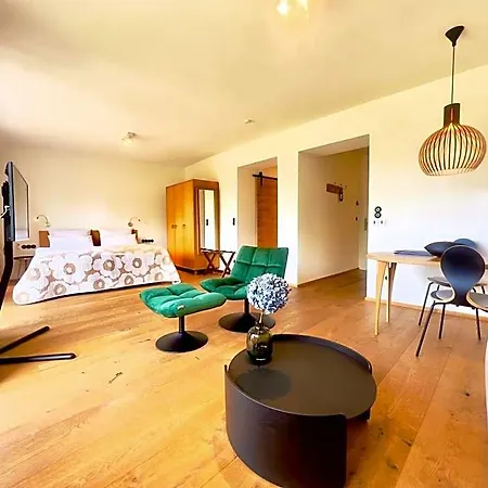Hotell Berghof 3*