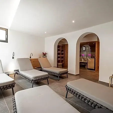 Berghof Hotel 3*